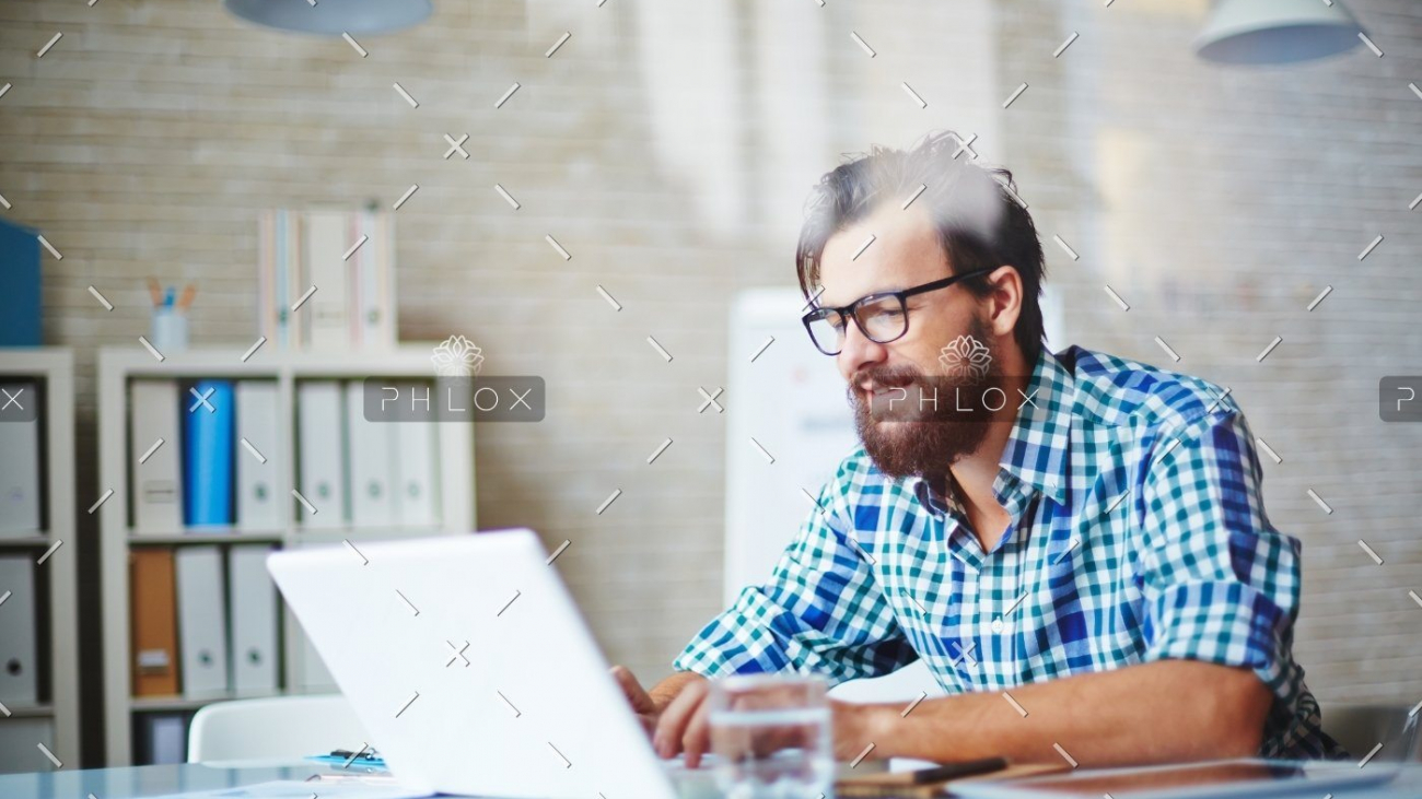 demo-attachment-141-entering-information-PG4EXVP